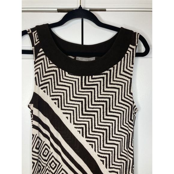 TRAVELERS BY CHICOS WOMEN'S BROWN AND BEIGE PRINTED MAXI DRESS Size 0 Small - Picture 3 of 6